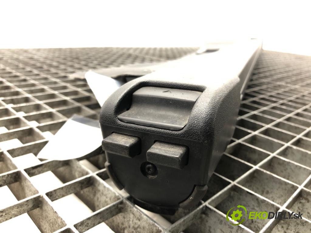 LAND ROVER FREELANDER 2 (L359) 2006 - 2015    2.2 TD4 4x4 118 kW [160 KM] olej napędowy 2006 - 2  Roleta  (Rolety kufra)