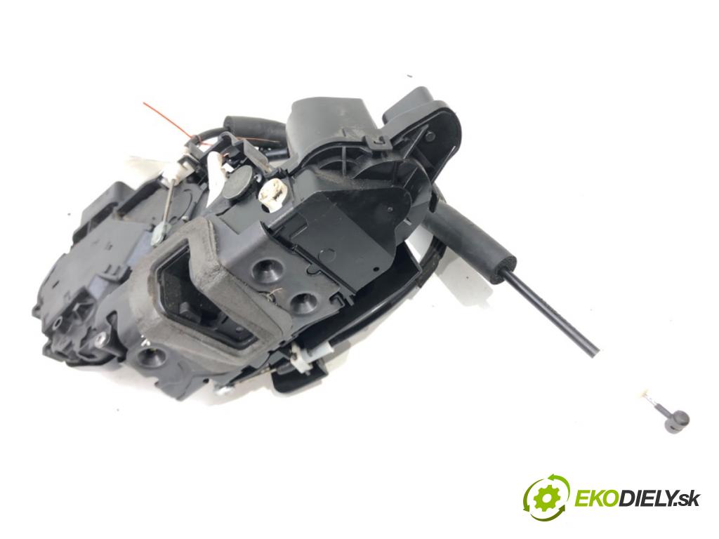 JAGUAR XF I Kombi 2014 202 kW 3.0 D 2993 zámok Dvere pravy zad 8X2A-26412-AC