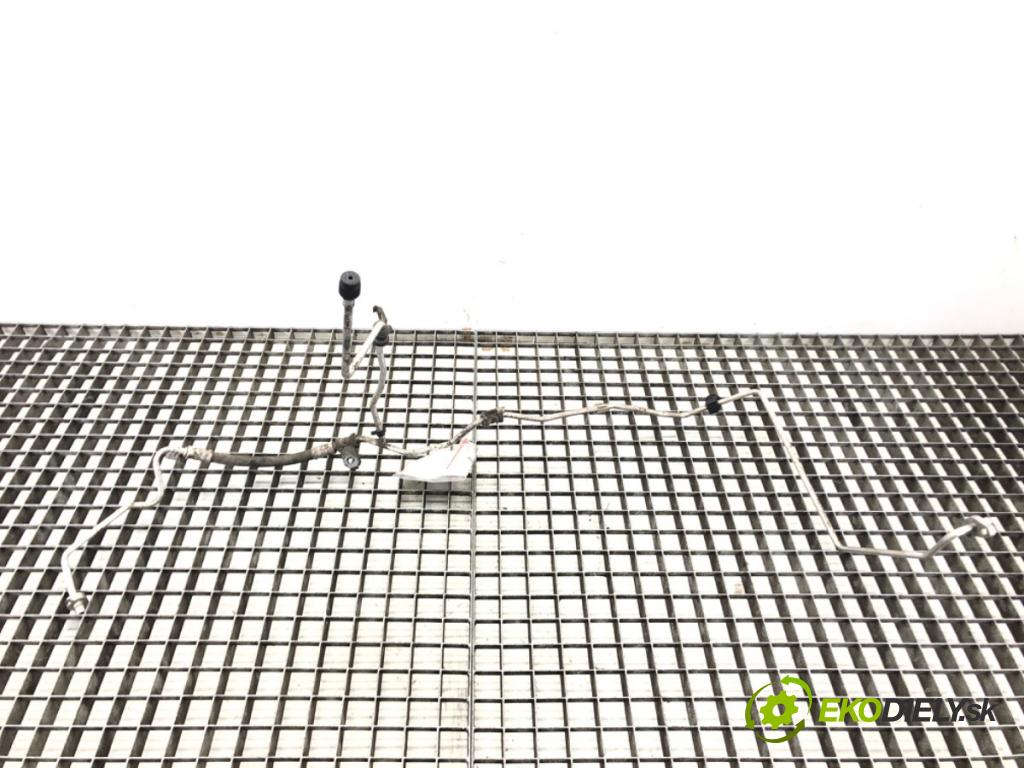 JAGUAR XF SPORTBRAKE (X250) 2012 - 2015    3.0 D 202 kW [275 KM] olej napędowy 2012 - 2014  rúrka klimatizácie 924408507R (Rúrky klimatizácie)