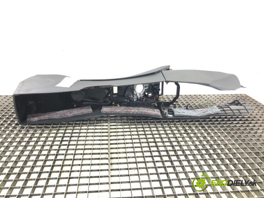 TOYOTA AURIS Kombi (_E18_) 2013 - 2018    1.8 Hybrid (ZWE186_) 73 kW [99 KM] Hybryda silnik   Tunel stredový  (Stredový tunel / panel)