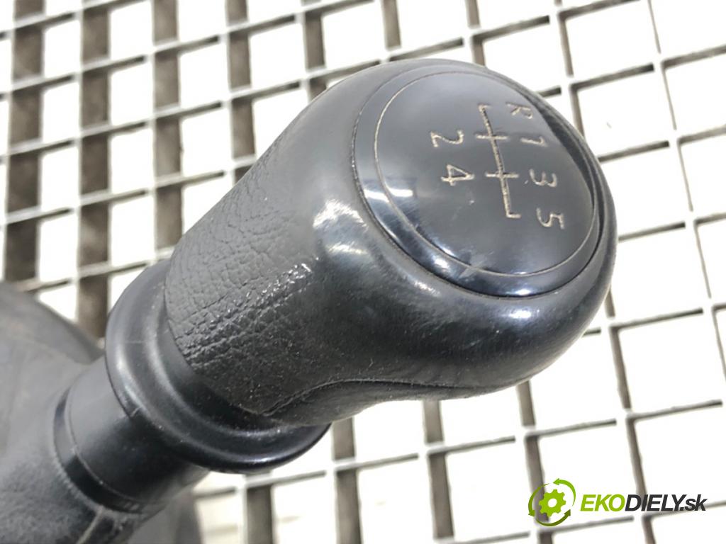 VW TRANSPORTER V Autobus (7HB, 7HJ, 7EB, 7EJ) 2003 - 2015    2.0 TDI 62 kW [84 KM] olej napędowy 2009 - 2015  Kulisa 7H0711116 (Rýchlostné páky / kulisy)