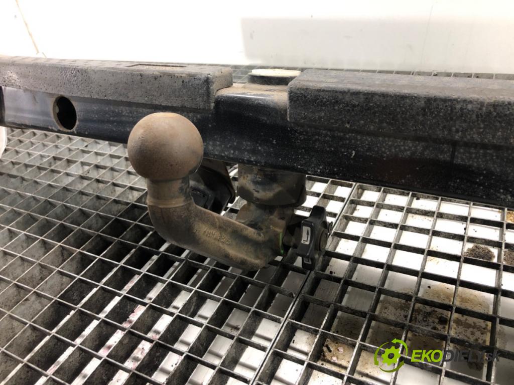 VW TRANSPORTER V Autobus (7HB, 7HJ, 7EB, 7EJ) 2003 - 2015    2.0 TDI 62 kW [84 KM] olej napędowy 2009 - 2015  Hák tažné zařízení 321647