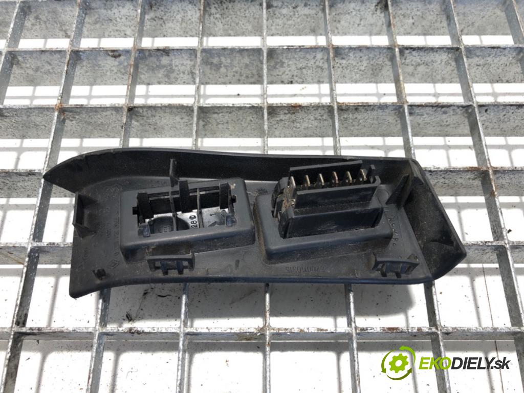 RENAULT MASTER II Skrzynia (FD) 1998 - 2022    2.5 dCi 100 (FD0U, FD0V) 73 kW [99 KM] olej napędo  přepínač oken 7700351693D (Ovládaní topení a přepínače)