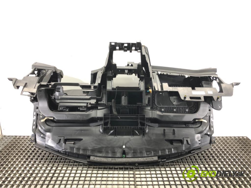 FORD FOCUS III Turnier 2010 - 2022    1.0 EcoBoost 92 kW [125 KM] benzyna 2012 - 2022  Palubná doska  (Palubné dosky)