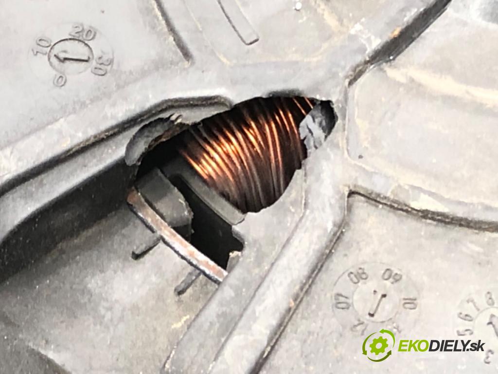 BMW 6 (E63) 2003 - 2010    635 d 210 kW [286 KM] olej napędowy 2007 - 2010  Ventilátor chladiča 1137328118 (Ventilátory)