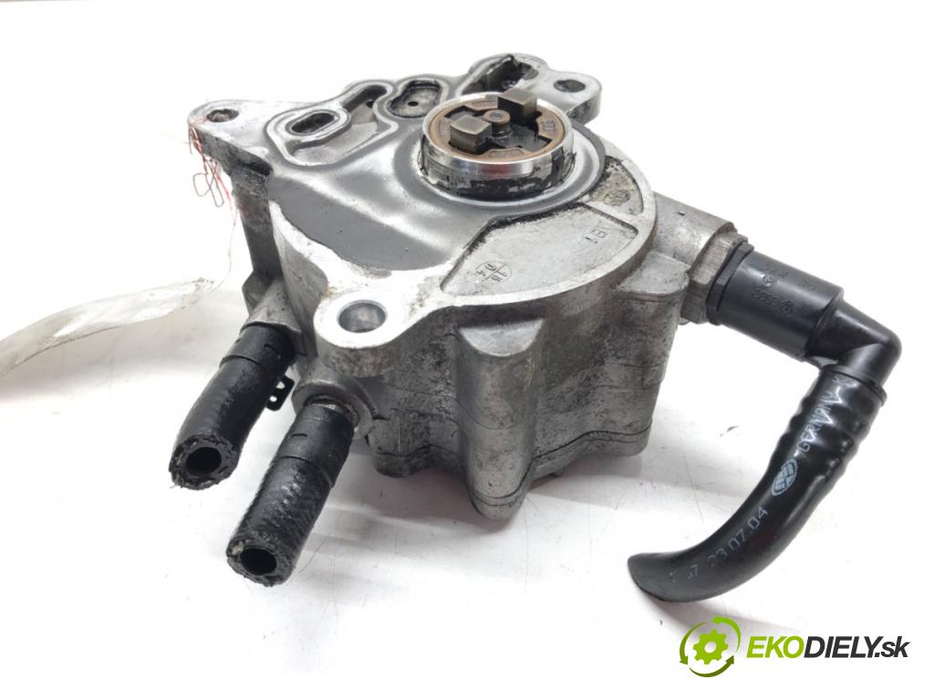 AUDI A3 (8P1) 2003 - 2013    2.0 TDI 16V 103 kW [140 KM] olej napędowy 2003 - 2  pumpa vakuová 03G145209