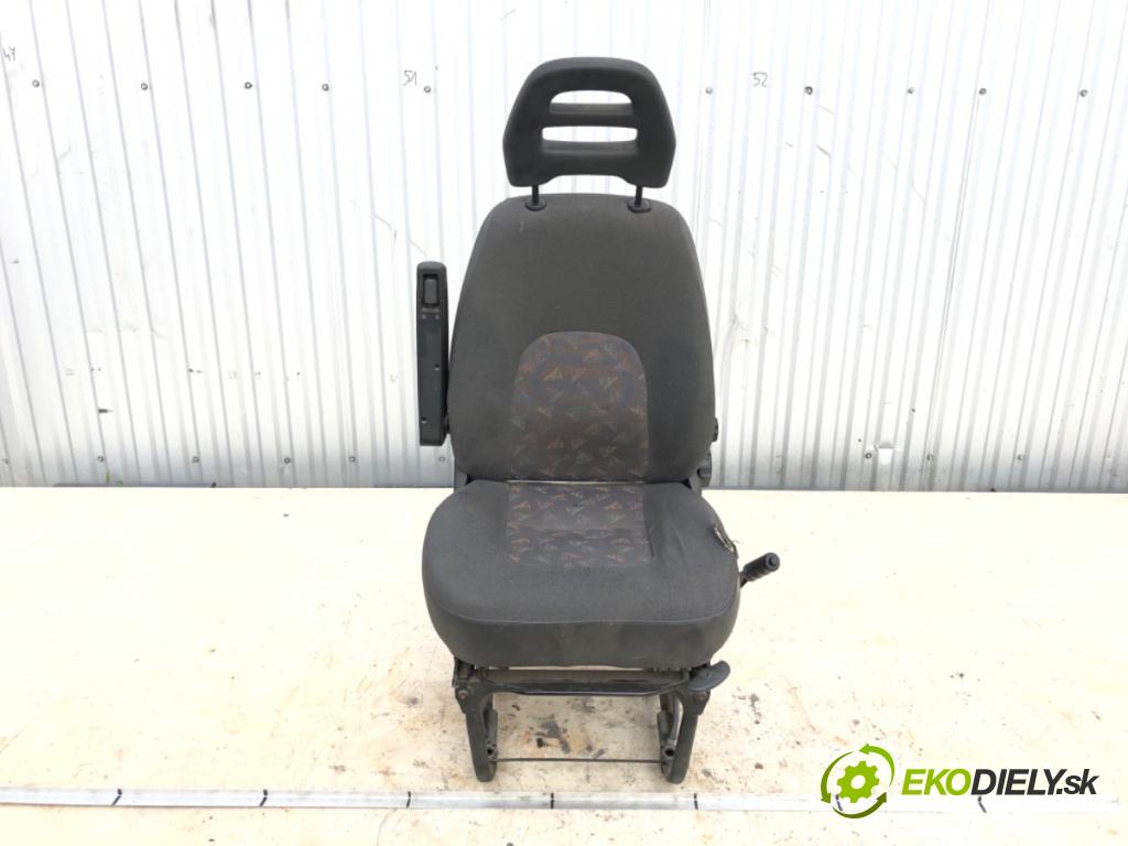 RENAULT MASTER II Autobus (JD) 1998 - 2022    2.8 dTI 84 kW [114 KM] olej napędowy 1998 - 2001  Sedadlo ľavy  (Sedačky, sedadlá)