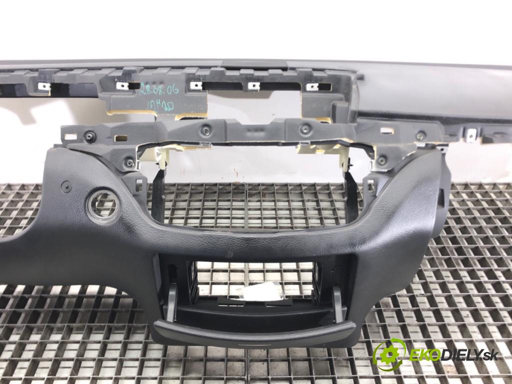 MERCEDES-BENZ KLASA S (W221) 2005 - 2013    S 500 4-matic (221.086, 221.186) 285 kW [388 KM] b  Palubná doska  (Palubné dosky)