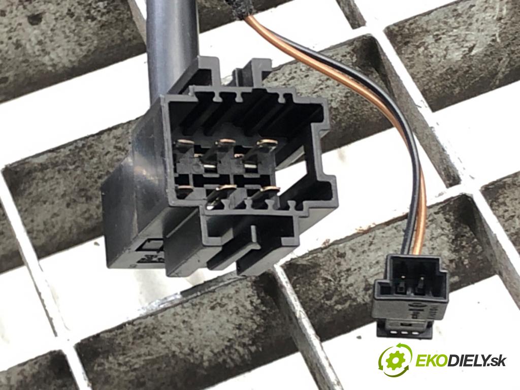 MERCEDES-BENZ KLASA S (W221) 2005 - 2013    S 500 4-matic (221.086, 221.186) 285 kW [388 KM] b  Roleta A2216901249 (Rolety kufra)