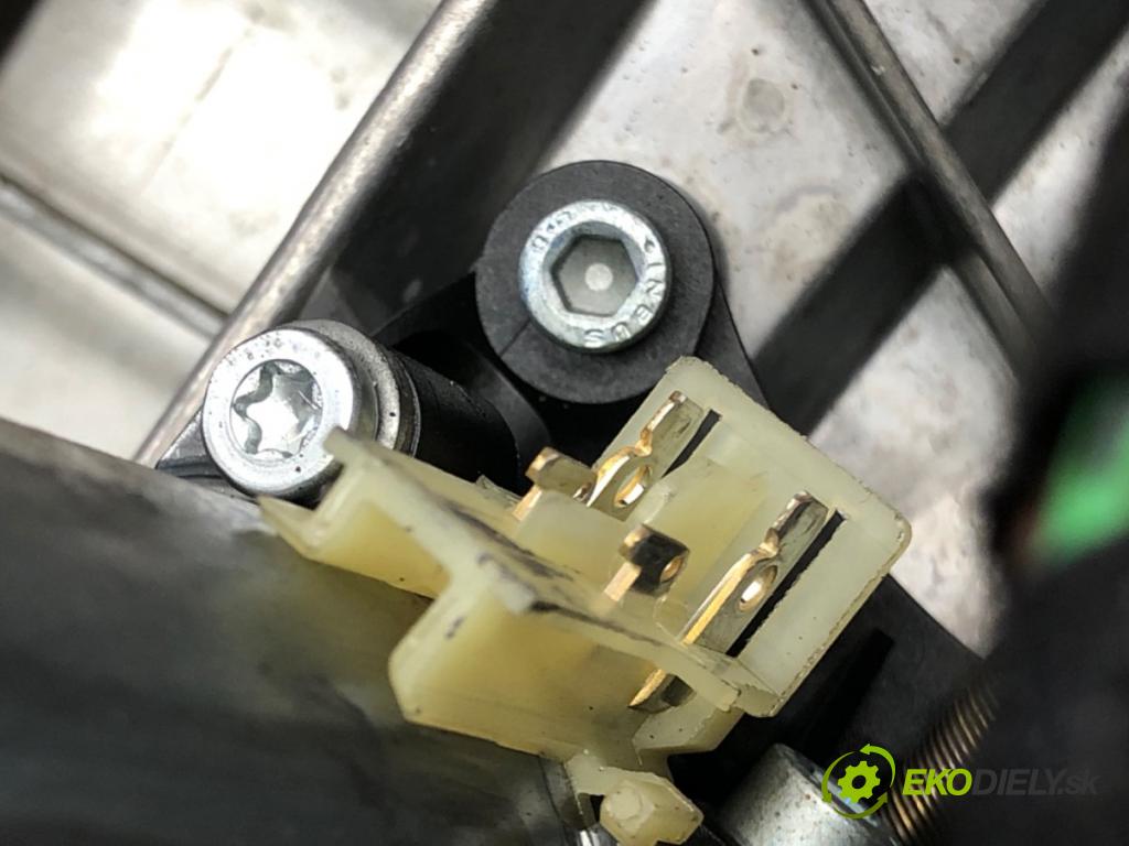 MERCEDES-BENZ KLASA S (W221) 2005 - 2013    S 500 4-matic (221.086, 221.186) 285 kW [388 KM] b  Hriadeľ, tyč volantu 2214601516 (Tyče riadenia (volantu))