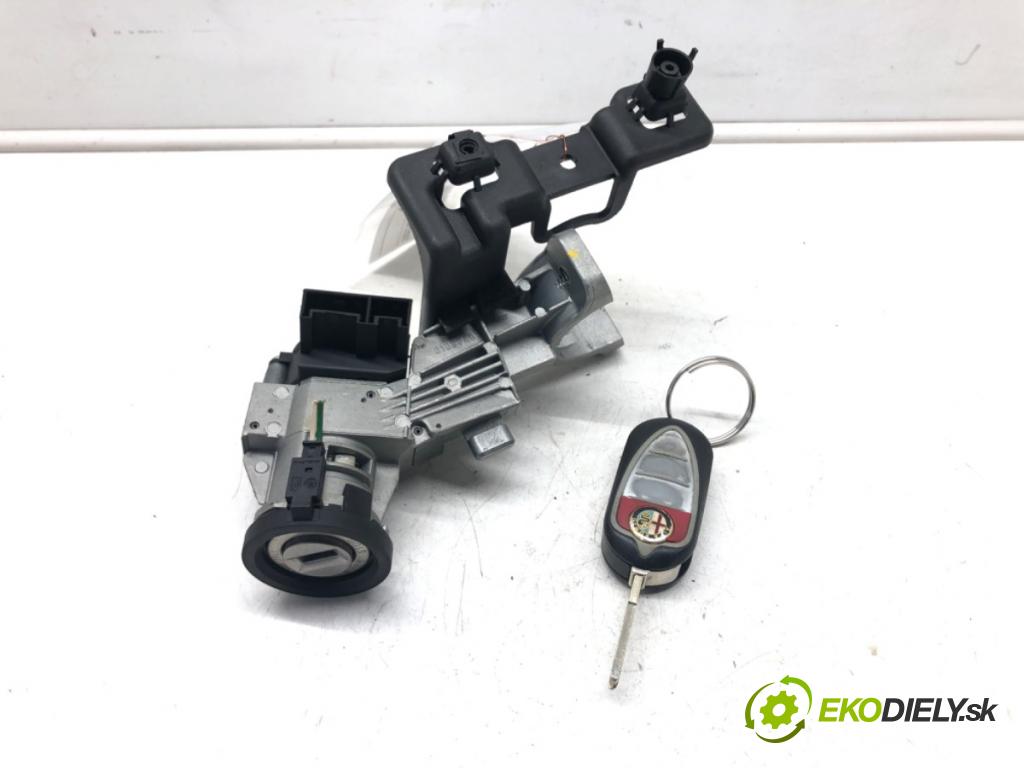 ALFA ROMEO MITO (955_) 2008 - 2018    1.6 JTDM (955AXC1B) 88 kW [120 KM] olej napędowy 2  spinačka 50515281 (Spínacie skrinky a kľúče)