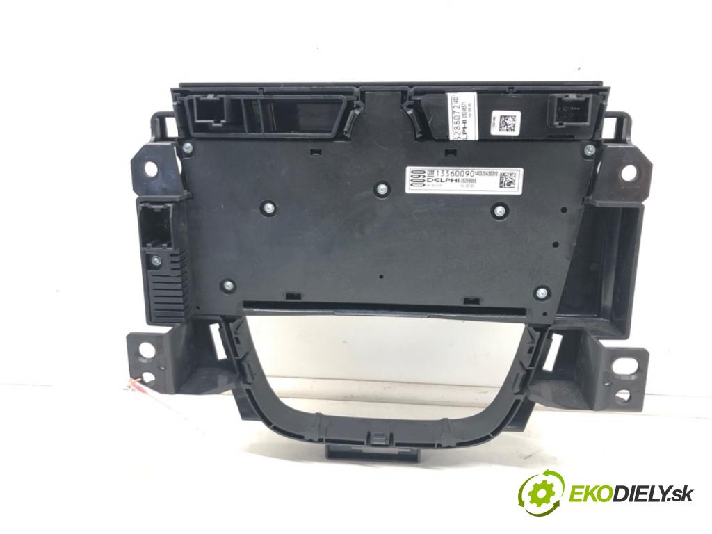 OPEL ASTRA J (P10) 2009 - 2015    1.7 CDTI (68) 81 kW [110 KM] olej napędowy 2009 -   Panel ovládania radia 13360090 (Prepínače, spínače, tlačidlá a ovládače kúrenia)