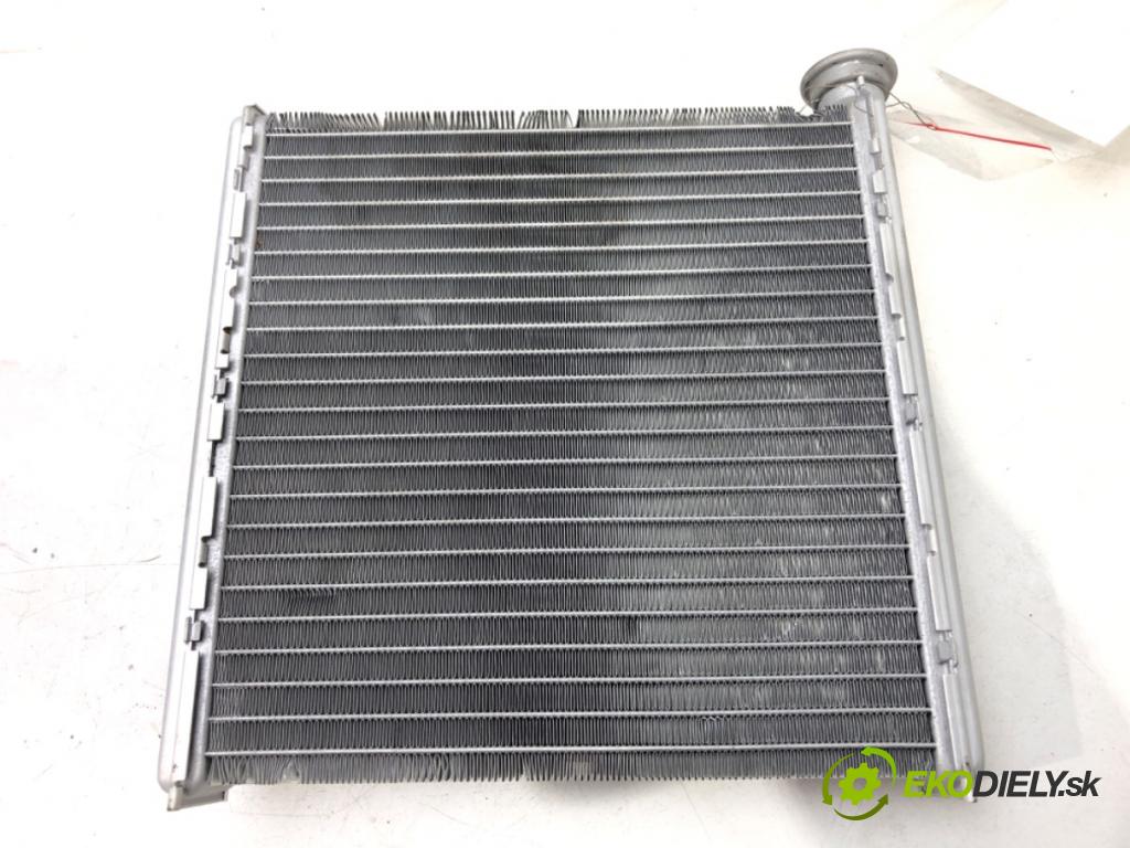 VW GOLF VII Variant (BA5, BV5) 2013 - 2022    2.0 TDI 110 kW [150 KM] olej napędowy 2013 - 2022  Výhrevné teleso, radiátor kúrenia 5Q0819031 (Radiátory kúrenia)