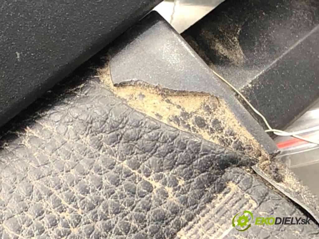 VW GOLF VII Variant (BA5, BV5) 2013 - 2022    2.0 TDI 110 kW [150 KM] olej napędowy 2013 - 2022  Roleta 5G9867871G (Rolety kufra)