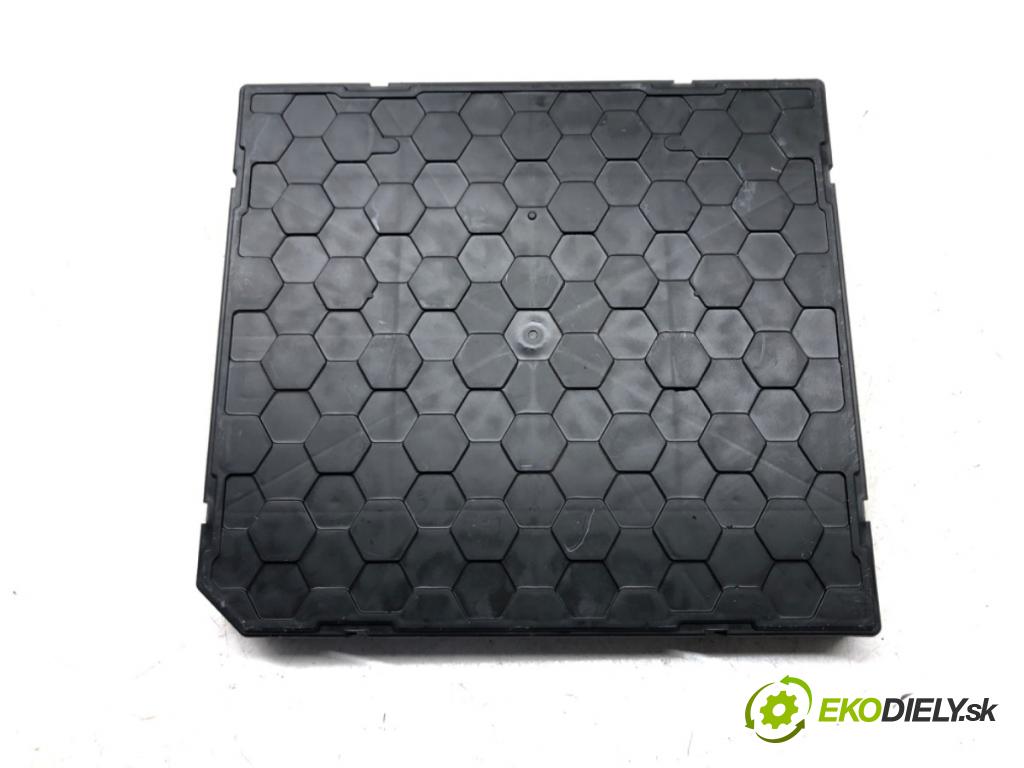 VW GOLF VII Variant (BA5, BV5) 2013 - 2022    2.0 TDI 110 kW [150 KM] olej napędowy 2013 - 2022  Modul komfortu 5Q0957086AK (Moduly komfortu)