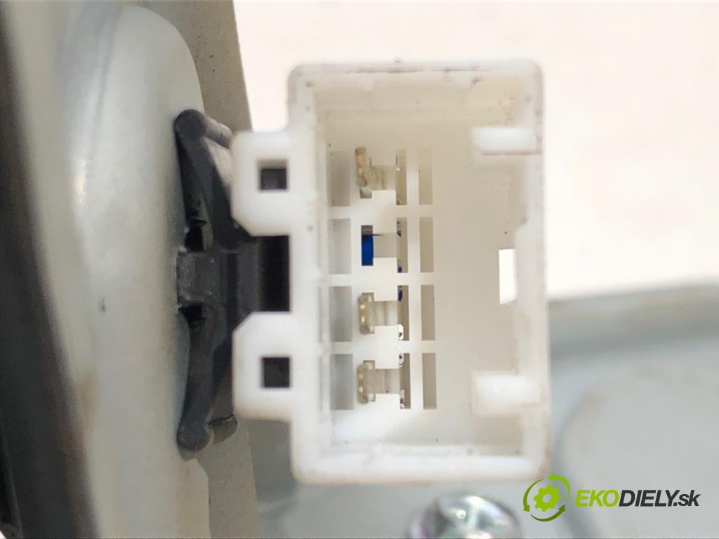 HYUNDAI i30 (GD) 2011 - 2022    1.6 88 kW [120 KM] benzyna 2012 - 2016  Motor stieračov zad 98700-A6500