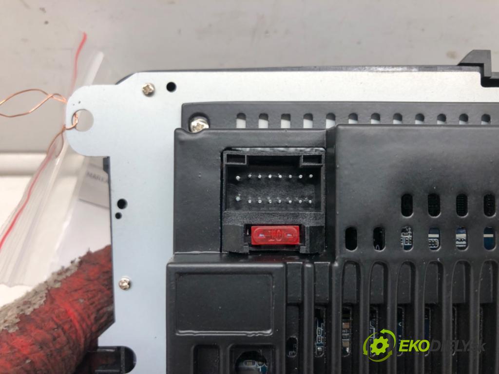 VW SCIROCCO III (137, 138) 2008 - 2017    1.4 TSI 118 kW [160 KM] benzyna 2008 - 2017  RADIO Navigácia  (Audio zariadenia)