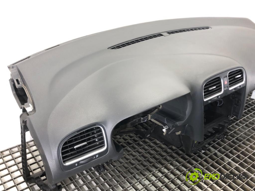 VW GOLF VI Variant (AJ5) 2009 - 2014    1.6 TDI 77 kW [105 KM] olej napędowy 2009 - 2013  Palubná doska  (Palubné dosky)