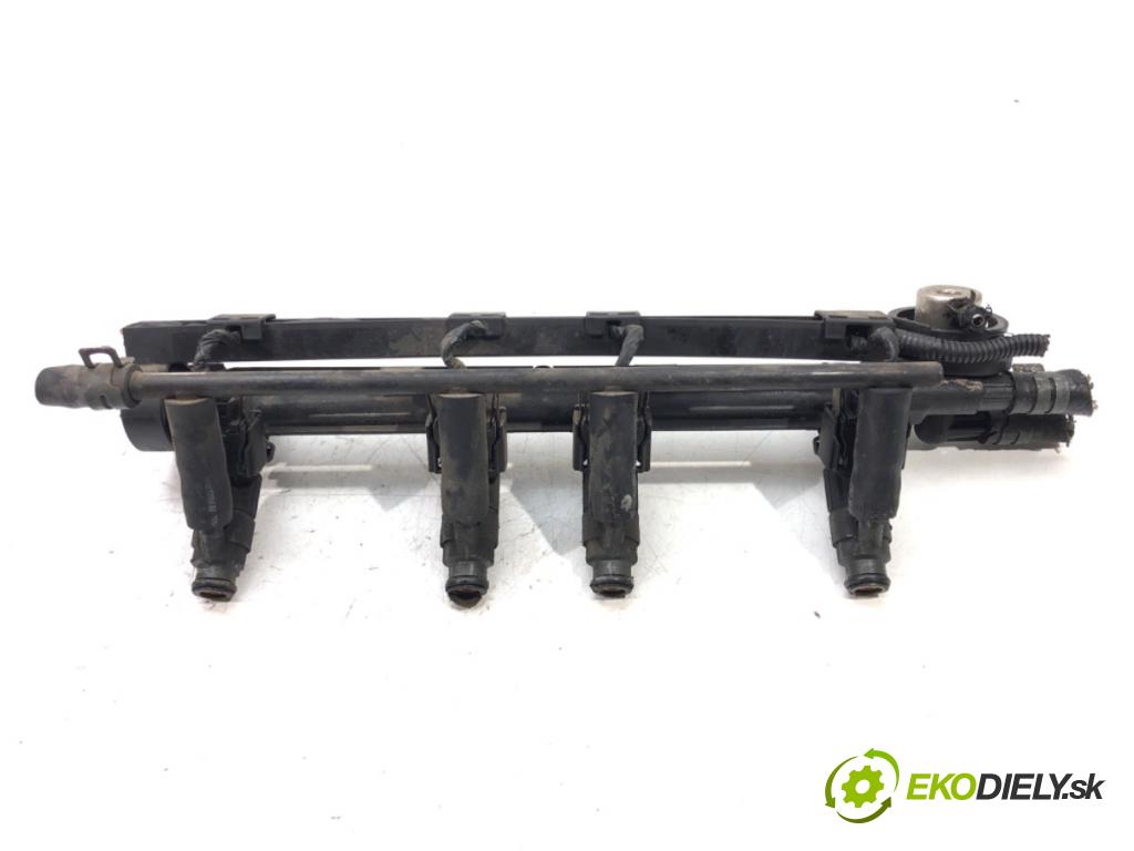 SKODA OCTAVIA I (1U2) 1996 - 2010    2.0 85 kW [116 KM] benzyna 1999 - 2007  Lišta vstrekovacia 0280160557 (Vstrekovacie lišty)