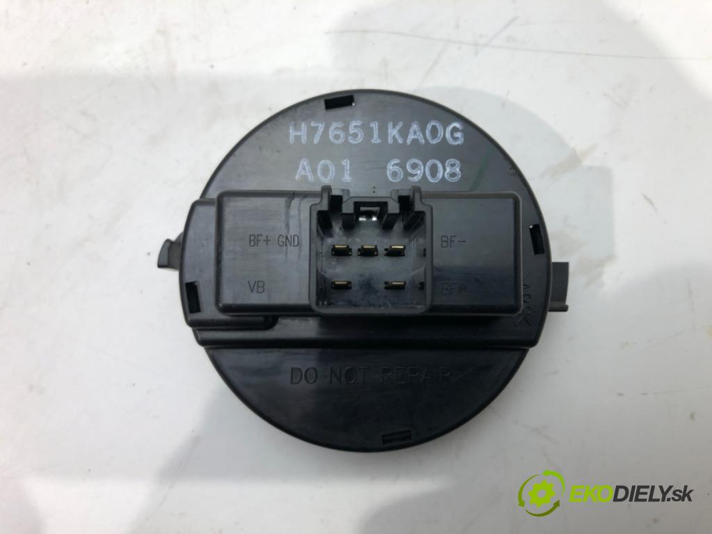 MAZDA CX-5 (KE, GH) 2011 - 2017    2.5 141 kW [192 KM] benzyna 2015 - 2017  Odpor, rezistor kúrenia vzduchu H7651KA0G (Odpory (rezistory) kúrenia)