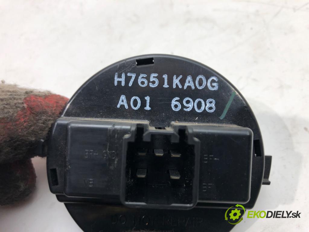 MAZDA CX-5 (KE, GH) 2011 - 2017    2.5 141 kW [192 KM] benzyna 2015 - 2017  Odpor, rezistor kúrenia vzduchu H7651KA0G (Odpory (rezistory) kúrenia)