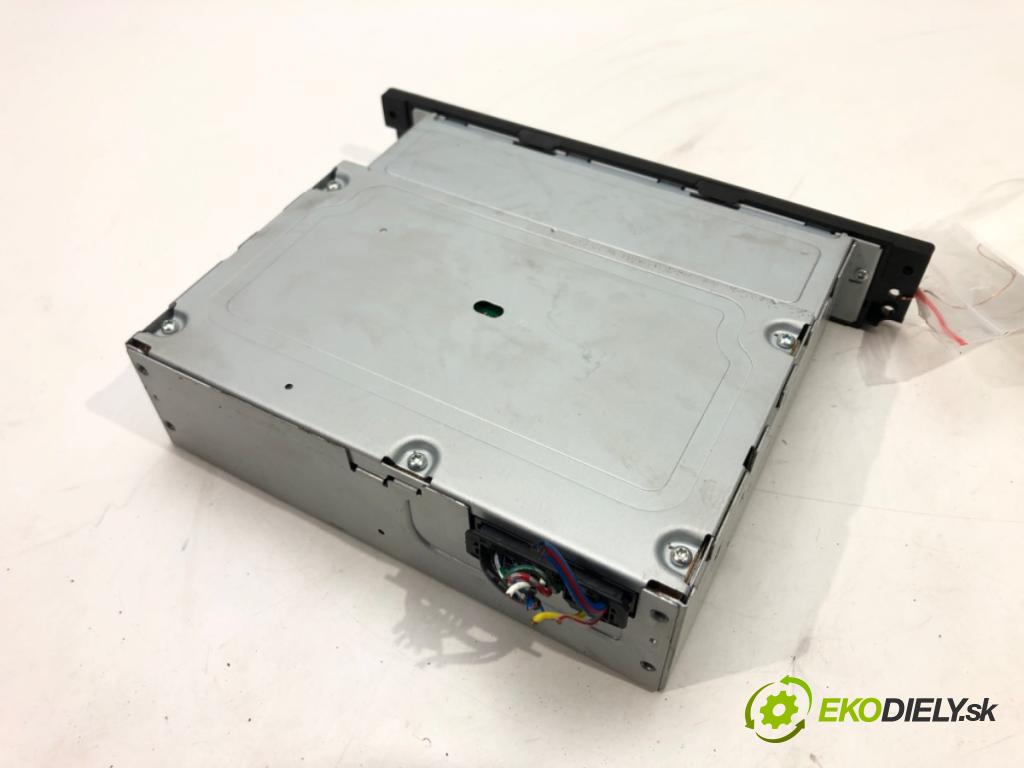 MAZDA CX-5 (KE, GH) 2011 - 2017    2.5 141 kW [192 KM] benzyna 2015 - 2017  RADIO KA0H-669G0 (Audio zariadenia)