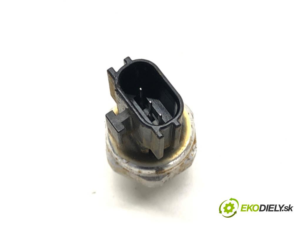 MAZDA CX-5 (KE, GH) 2011 - 2017    2.5 141 kW [192 KM] benzyna 2015 - 2017  snímač klimatizace 92CP8-13 (Snímače)