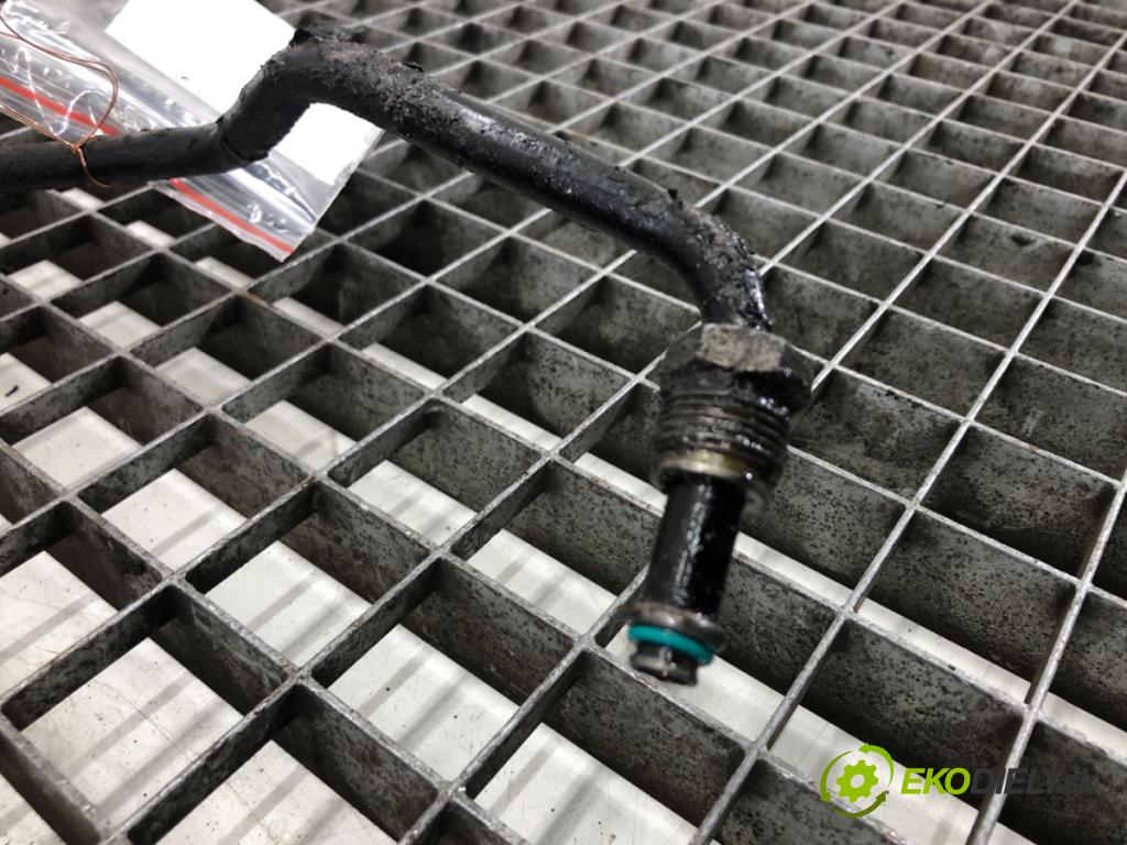 SEAT IBIZA II (6K1) 1993 - 2002    1.4 i 44 kW [60 KM] benzyna 1993 - 2002  hadica servočerpadlo  (Rúrky, hadice servočerpadla)