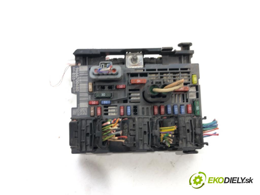 CITROEN C4 I (LC_) 2004 - 2014    1.6 HDi 66 kW [90 KM] olej napędowy 2004 - 2011  Modul BSM 9666700480 (Ostatné)
