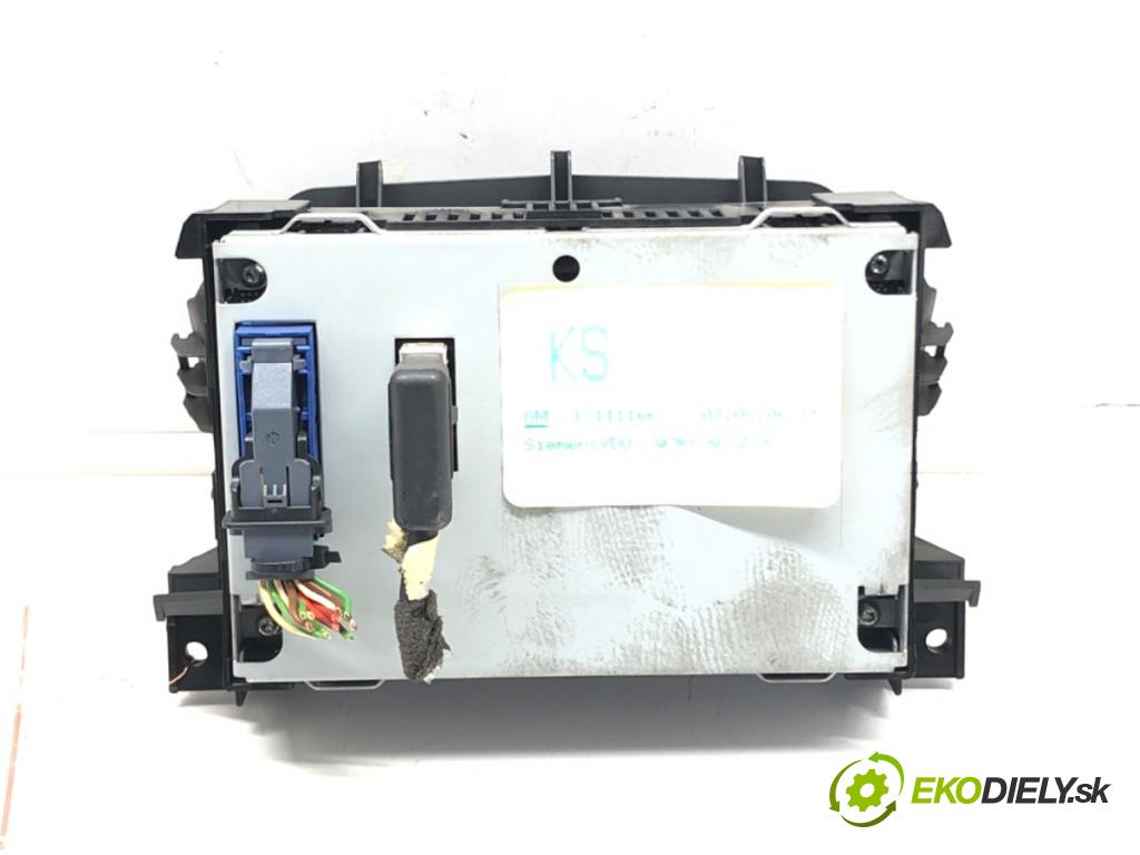 OPEL ZAFIRA B Nadwozie pełne/minivan (A05) 2005 - 2015    1.9 CDTI VAN (M75) 88 kW [120 KM] olej napędowy 20  Dislpej 13111166 (Prístrojové dosky, displeje)