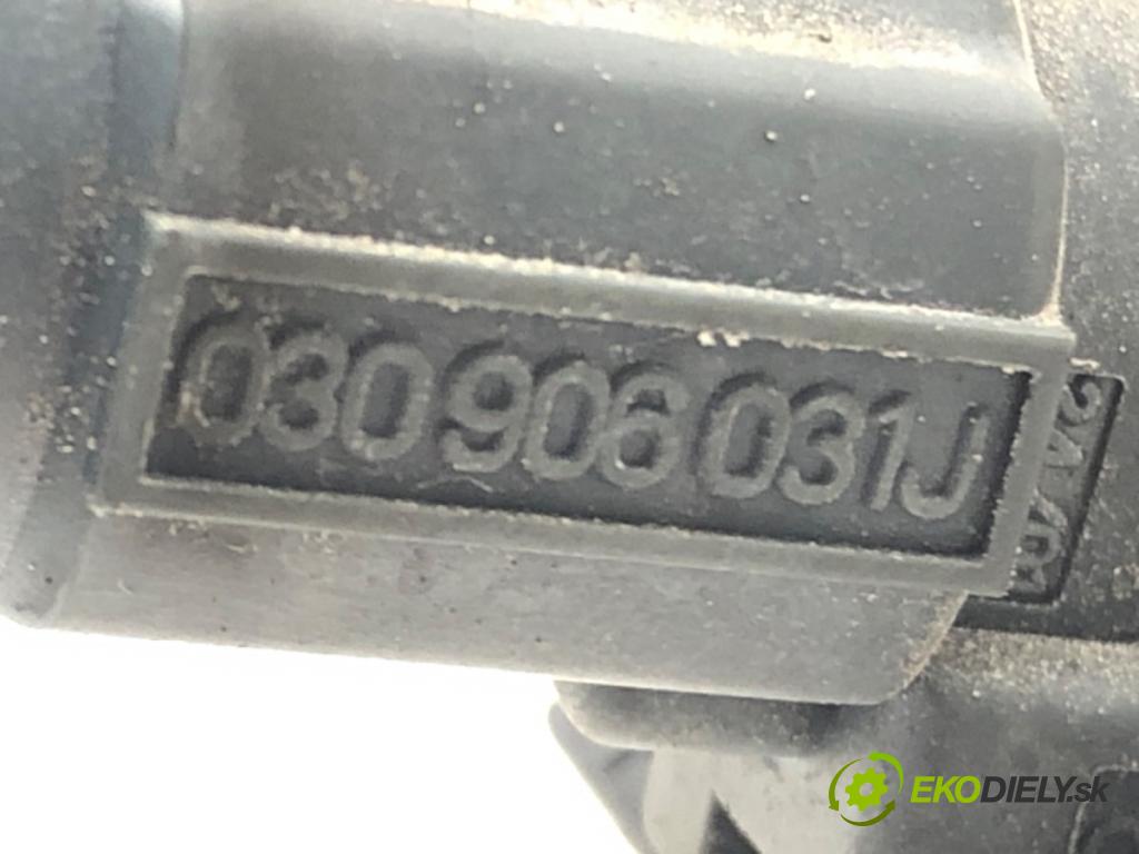 SEAT AROSA (6H1) 1997 - 2004    1.0 37 kW [50 KM] benzyna 1997 - 2004  Lišta vstrekovacia Vstrekovacie ventily 030906031J (Vstrekovacie lišty)