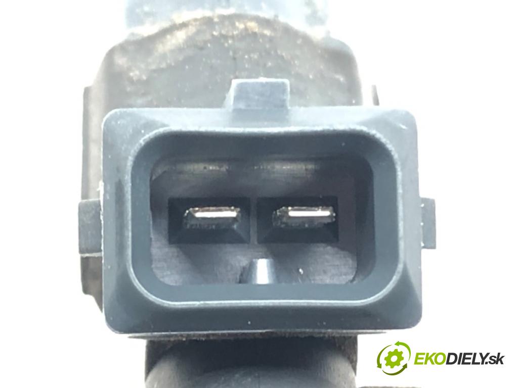 SEAT AROSA (6H1) 1997 - 2004    1.0 37 kW [50 KM] benzyna 1997 - 2004  Lišta vstrekovacia Vstrekovacie ventily 030906031J (Vstrekovacie lišty)