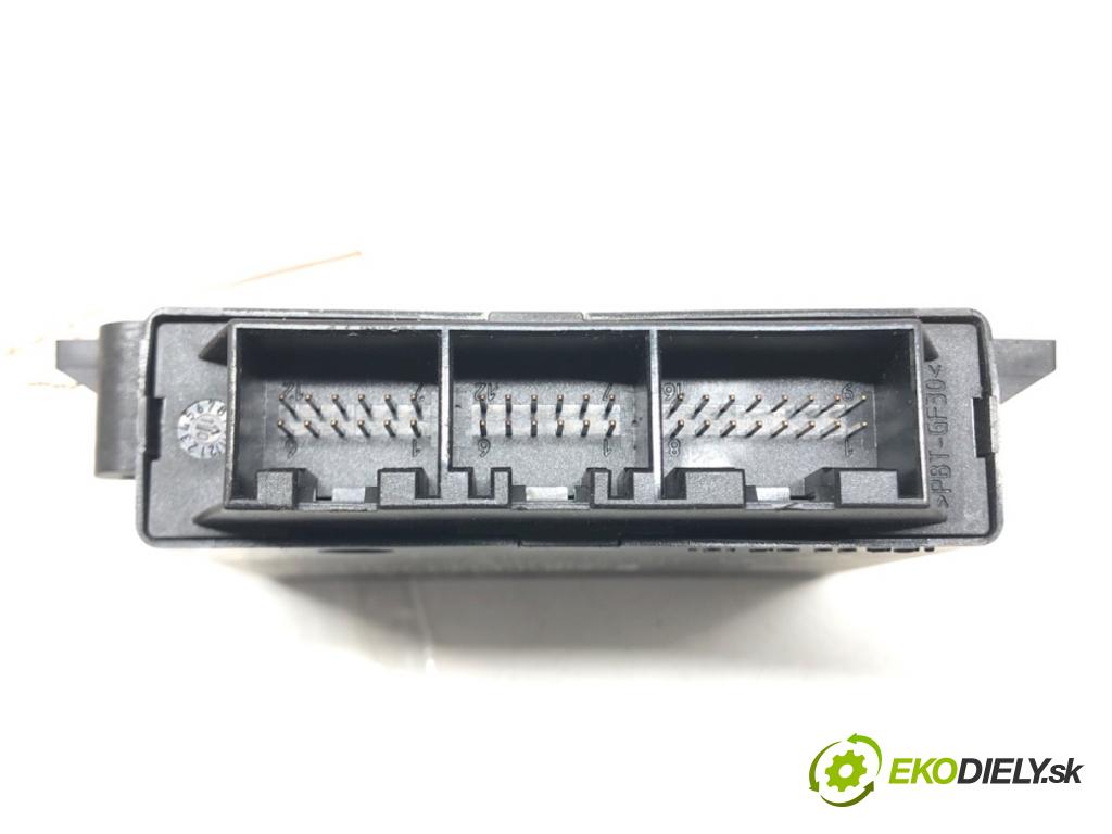 SEAT EXEO (3R2) 2008 - 2013    1.8 TSI 118 kW [160 KM] benzyna 2010 - 2013  Modul PDC 3R0919475A (Ostatné)