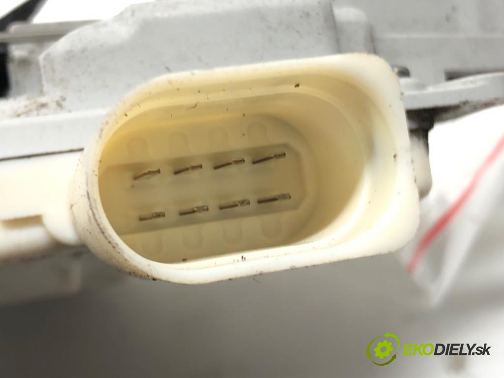 SEAT EXEO (3R2) 2008 - 2013    1.8 TSI 118 kW [160 KM] benzyna 2010 - 2013  zámok dveře levý zadní část 8E0839015AB