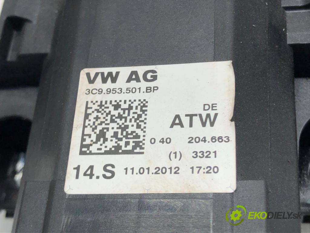 VW PASSAT B7 Variant (365) 2010 - 2015    1.6 TDI 77 kW [105 KM] olej napędowy 2010 - 2014  Prepínač kombinovaný 3C9953502C (Prepínače, spínače, tlačidlá a ovládače kúrenia)