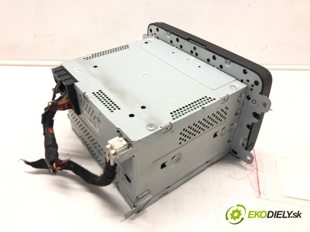 VW PASSAT B7 Variant (365) 2010 - 2015    1.6 TDI 77 kW [105 KM] olej napędowy 2010 - 2014  RADIO 1K0035186AN (Audio zariadenia)