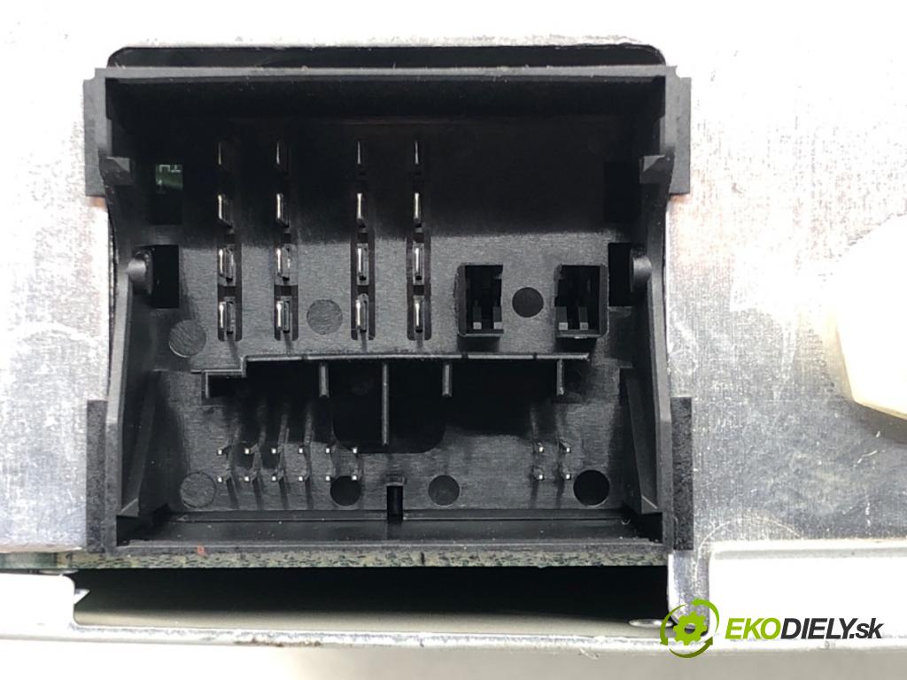 FORD FOCUS II Turnier (DA_, FFS, DS) 2004 - 2012    1.6 TDCi 66 kW [90 KM] olej napędowy 2004 - 2012  RADIO 8M5T-18C815-AB (Audio zariadenia)