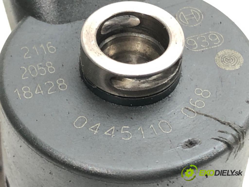 ALFA ROMEO 147 (937_) 2000 - 2010    1.9 JTD (937.AXD1A, 937.BXD1A) 85 kW [115 KM] olej  vstrekovač 0445110068 (Vstrekovače)