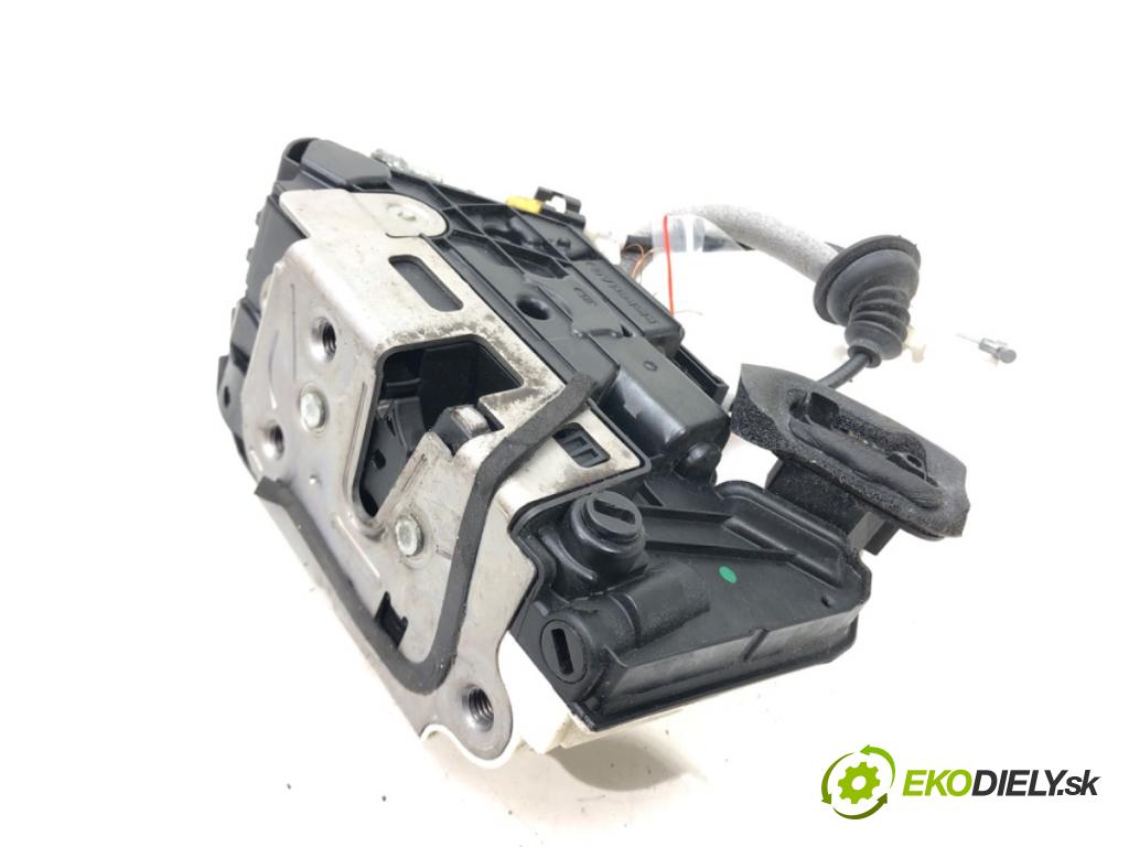 SKODA RAPID (NH3, NK3, NK6) 2012 - 2022    1.4 TDI 66 kW [90 KM] olej napędowy 2015 - 2019  zámok dveře pravý zadní část 5E0839016C