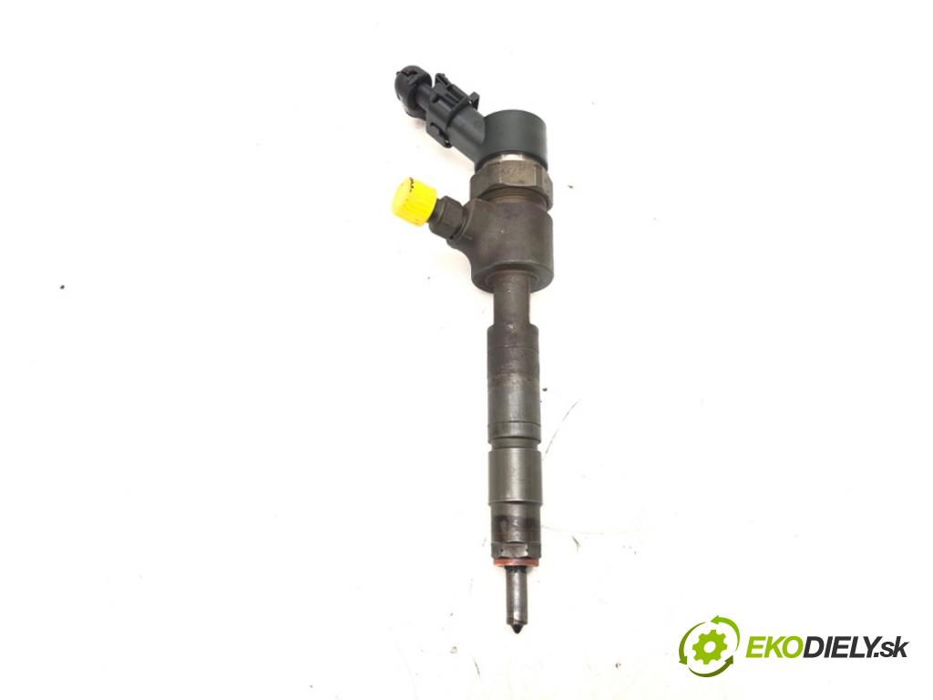 FIAT STILO liftback  85 kW 1.9 JTD (192_XE1A) 1910 vstrekovač 0445110068 (Vstrekovač paliva)