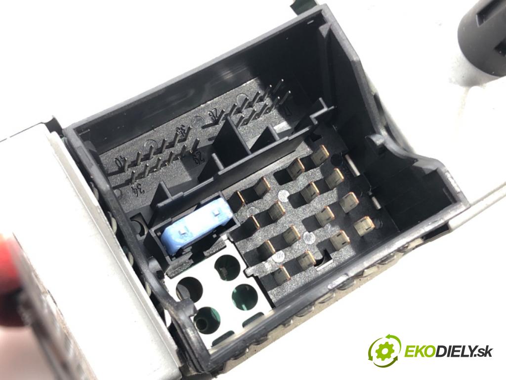 CITROEN DS3 (SA_) 2009 - 2016    1.6 HDi 110 82 kW [112 KM] olej napędowy 2009 - 20  RADIO 96751717XT (Audio zariadenia)