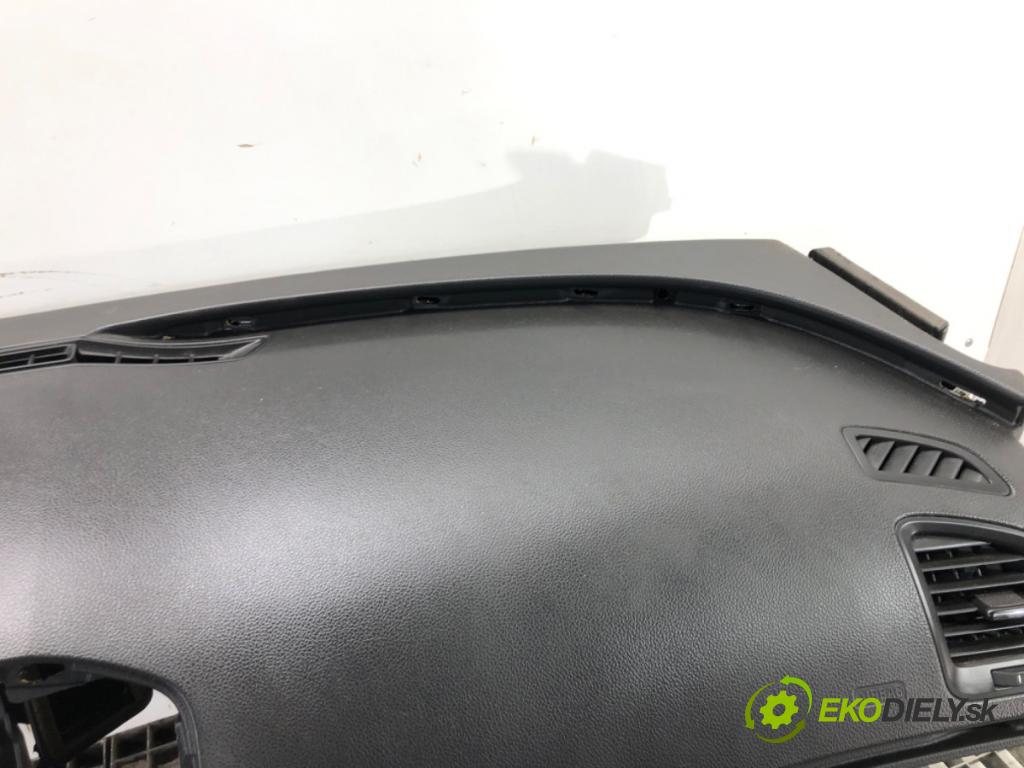 OPEL INSIGNIA A Sports Tourer (G09) 2008 - 2017    2.0 CDTI (35) 118 kW [160 KM] olej napędowy 2008 -  Palubná doska  (Palubné dosky)