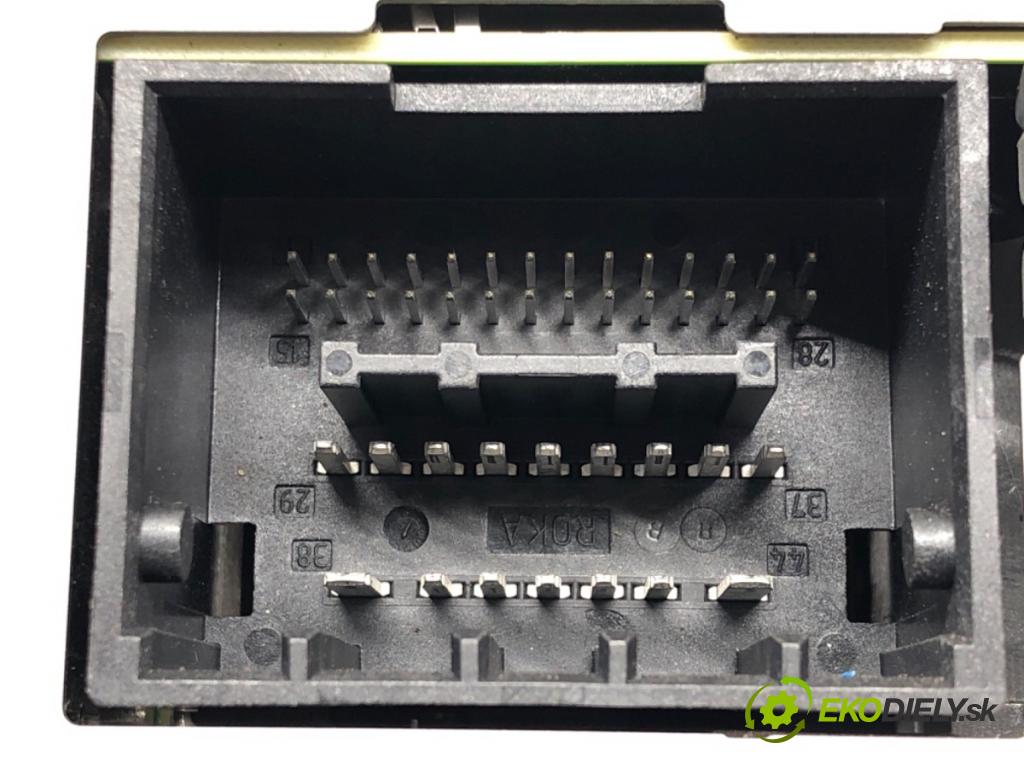 OPEL INSIGNIA A Sports Tourer (G09) 2008 - 2017    2.0 CDTI (35) 118 kW [160 KM] olej napędowy 2008 -  RADIO 13315944 (Audio zariadenia)