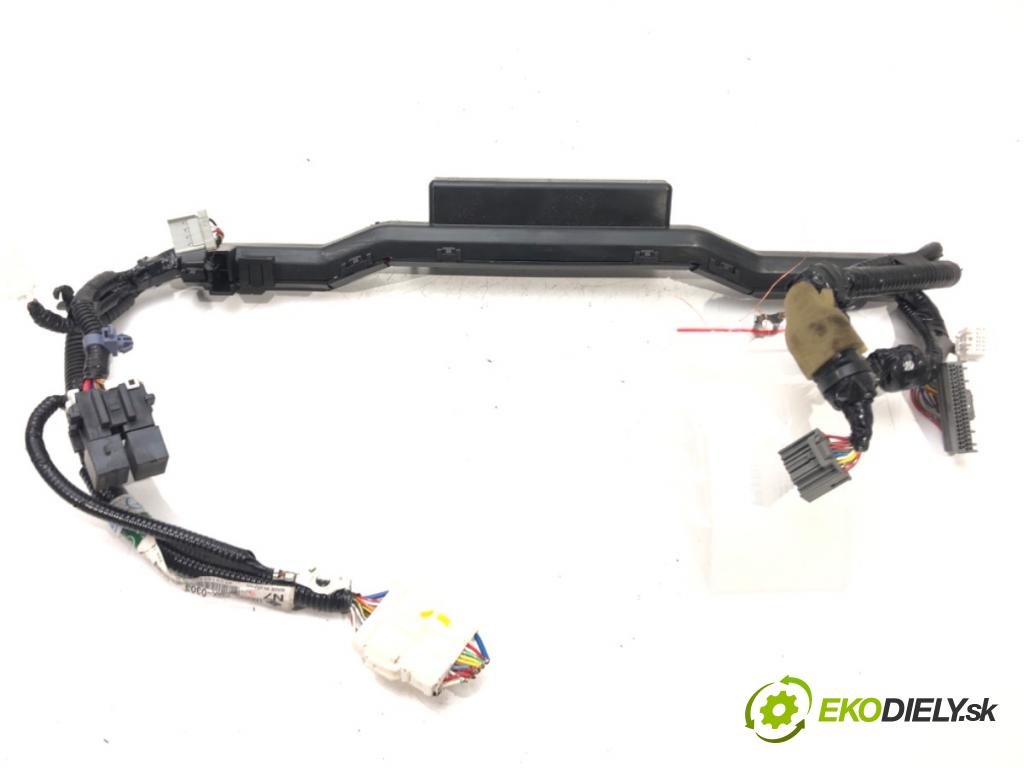 HONDA CIVIC VIII sedan (FD, FA) 2005 - 2022 kvalita A motor 1.3B IMA: 70kW (95KM) LDA2  VIN: JHMFD36209S207546 sedan 4D Prevodovka AUTOMATICKÉ: farba ČERNÁ: rok rok vyr. 2010 obdobie rok vyr. 2005-2022