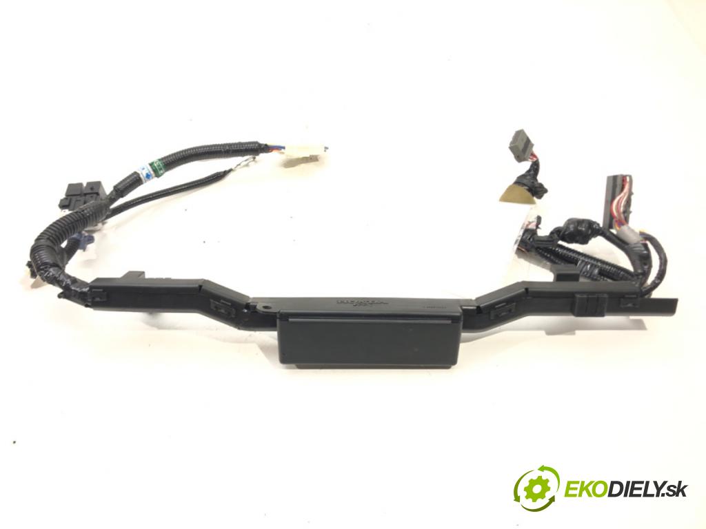 HONDA CIVIC VIII sedan (FD, FA) 2005 - 2022 kvalita A motor 1.3B IMA: 70kW (95KM) LDA2  VIN: JHMFD36209S207546 sedan 4D Prevodovka AUTOMATICKÉ: farba ČERNÁ: rok rok vyr. 2010 obdobie rok vyr. 2005-2022