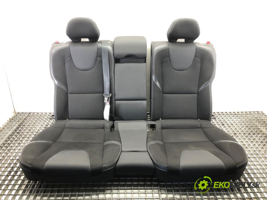 VOLVO V40 liftback (525, 526) 2012 - 2022    D2 88 kW [120 KM] olej napędowy 2015 - 2018  Sedadlo druhý RIADOK: