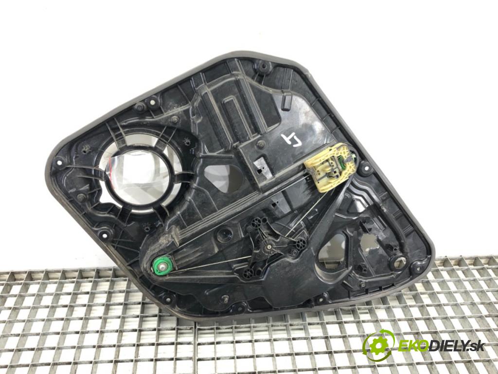 VOLVO V40 liftback (525, 526) 2012 - 2022    D2 88 kW [120 KM] olej napędowy 2015 - 2018  mechanismus okna levý zadní část 