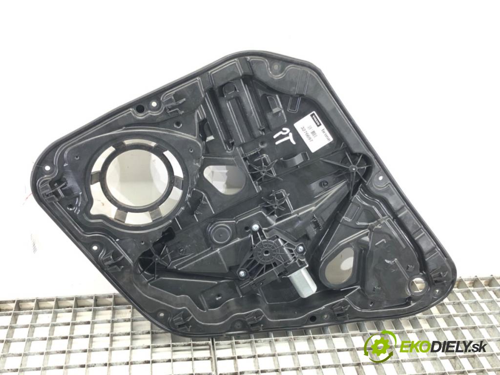 VOLVO V40 liftback (525, 526) 2012 - 2022    D2 88 kW [120 KM] olej napędowy 2015 - 2018  mechanismus okna pravý zadní část