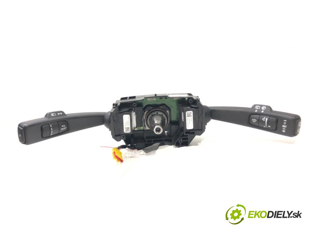 VOLVO V40 liftback (525, 526) 2012 - 2022    D2 88 kW [120 KM] olej napędowy 2015 - 2018  Prepínač kombinovaný 31456030 (Prepínače, spínače, tlačidlá a ovládače kúrenia)