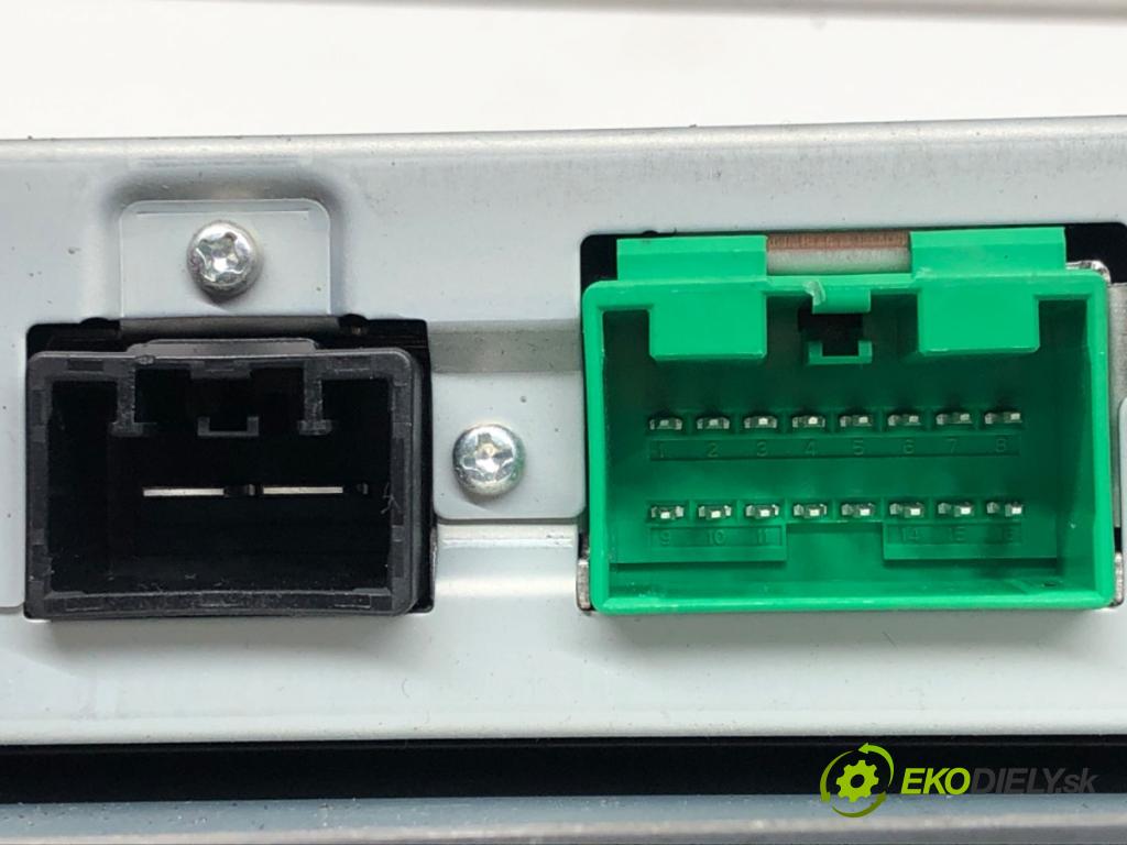 VOLVO V40 liftback (525, 526) 2012 - 2022    D2 88 kW [120 KM] olej napędowy 2015 - 2018  Zosilňovač 31409935 (Zosilňovače)